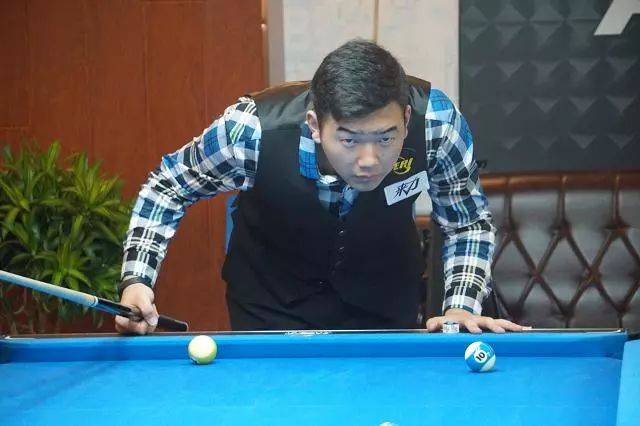 坚守与突破 坚守与突破