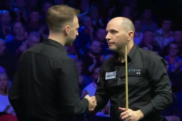 点棒落后时 点棒落后时